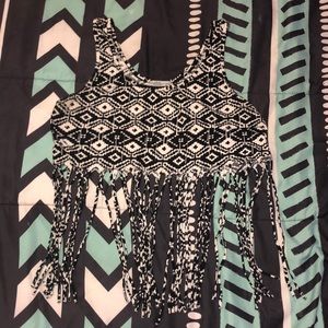 Juniors- Shredded Crop Top